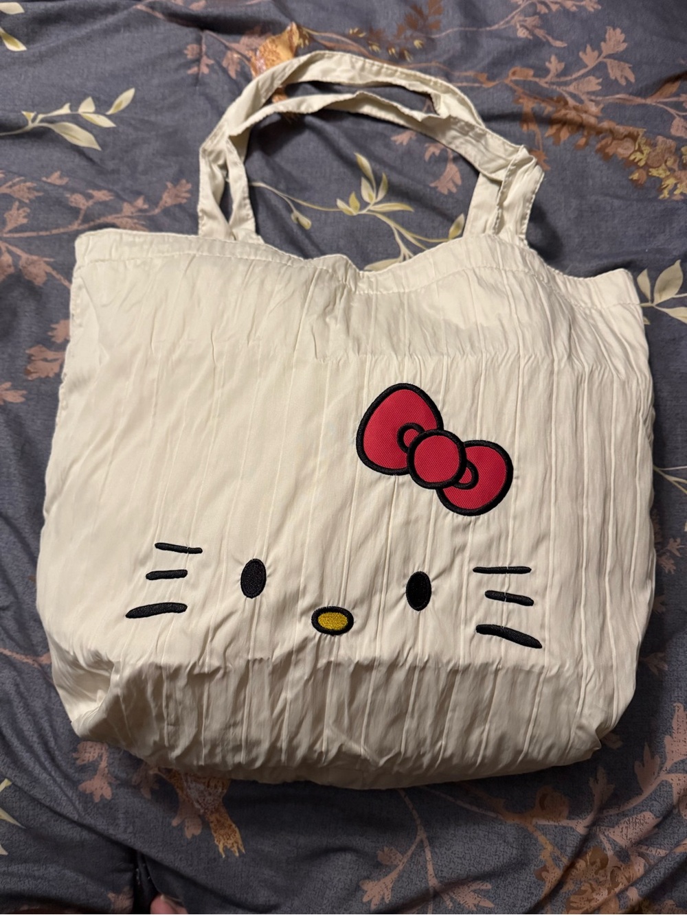 Hello Kitty Cream Tote with Pink Bow